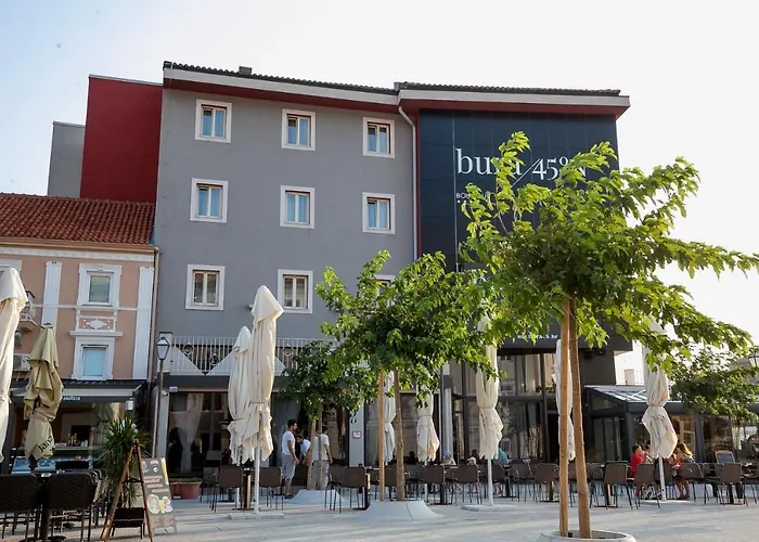 Boutique Hotel Bura 45N